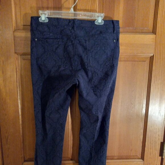 Kardashian Premium Denium Jeans - Picture 2 of 12